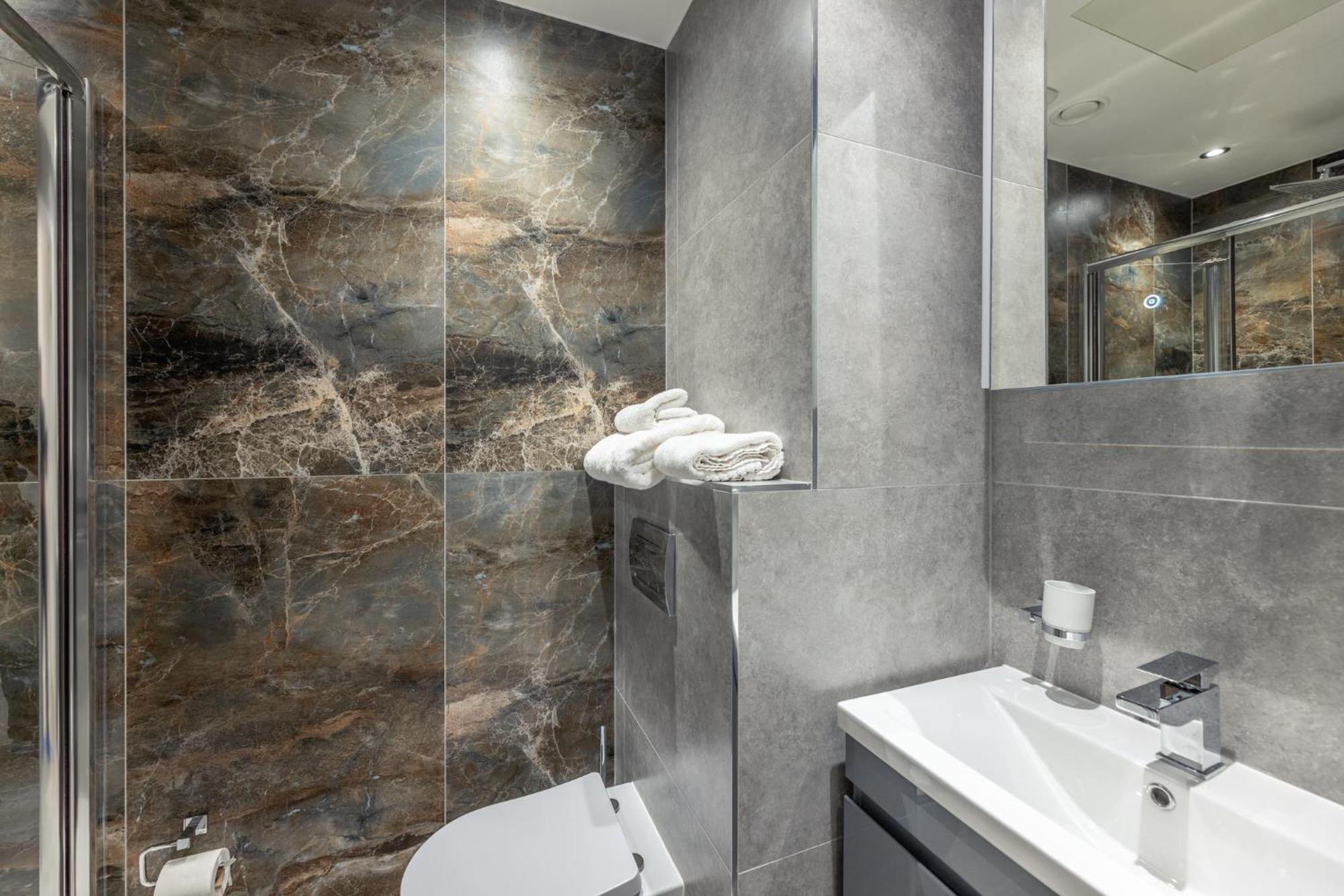 Diff-Rent Living Apartman Harrow Kültér fotó
